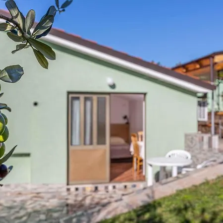 Apartment In 43070 Crikvenica